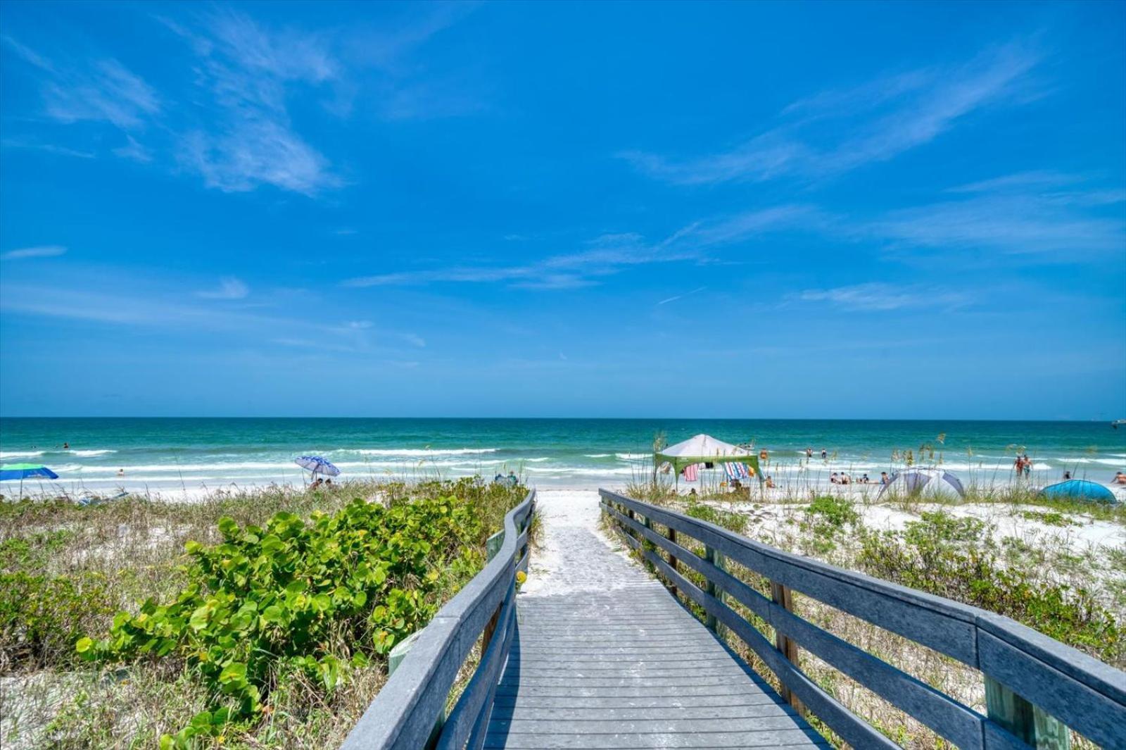 Waterfront Luxury W/ Heated Salt Pool & Golf Cart Villa Clearwater Beach Exterior photo