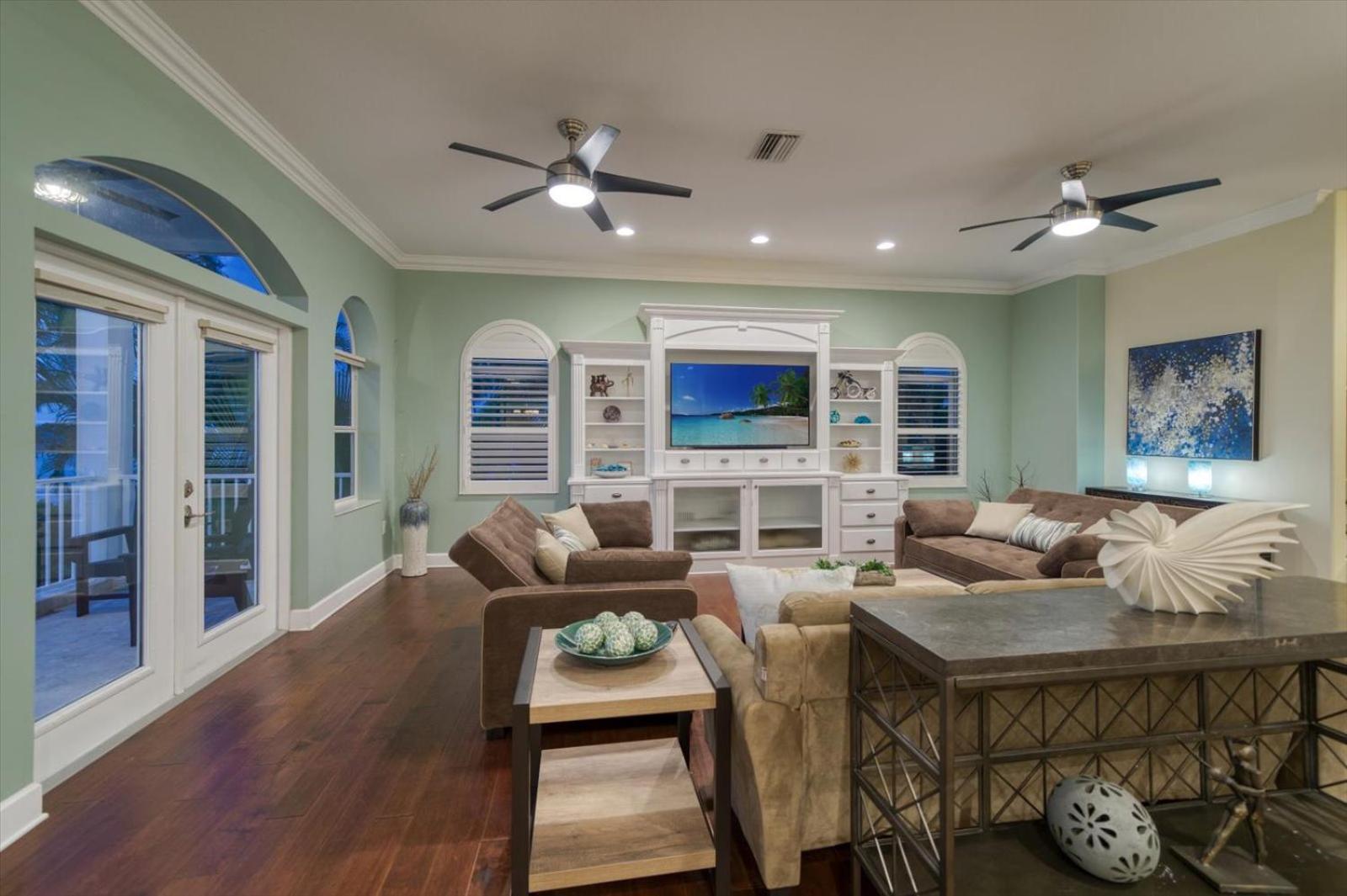 Waterfront Luxury W/ Heated Salt Pool & Golf Cart Villa Clearwater Beach Exterior photo